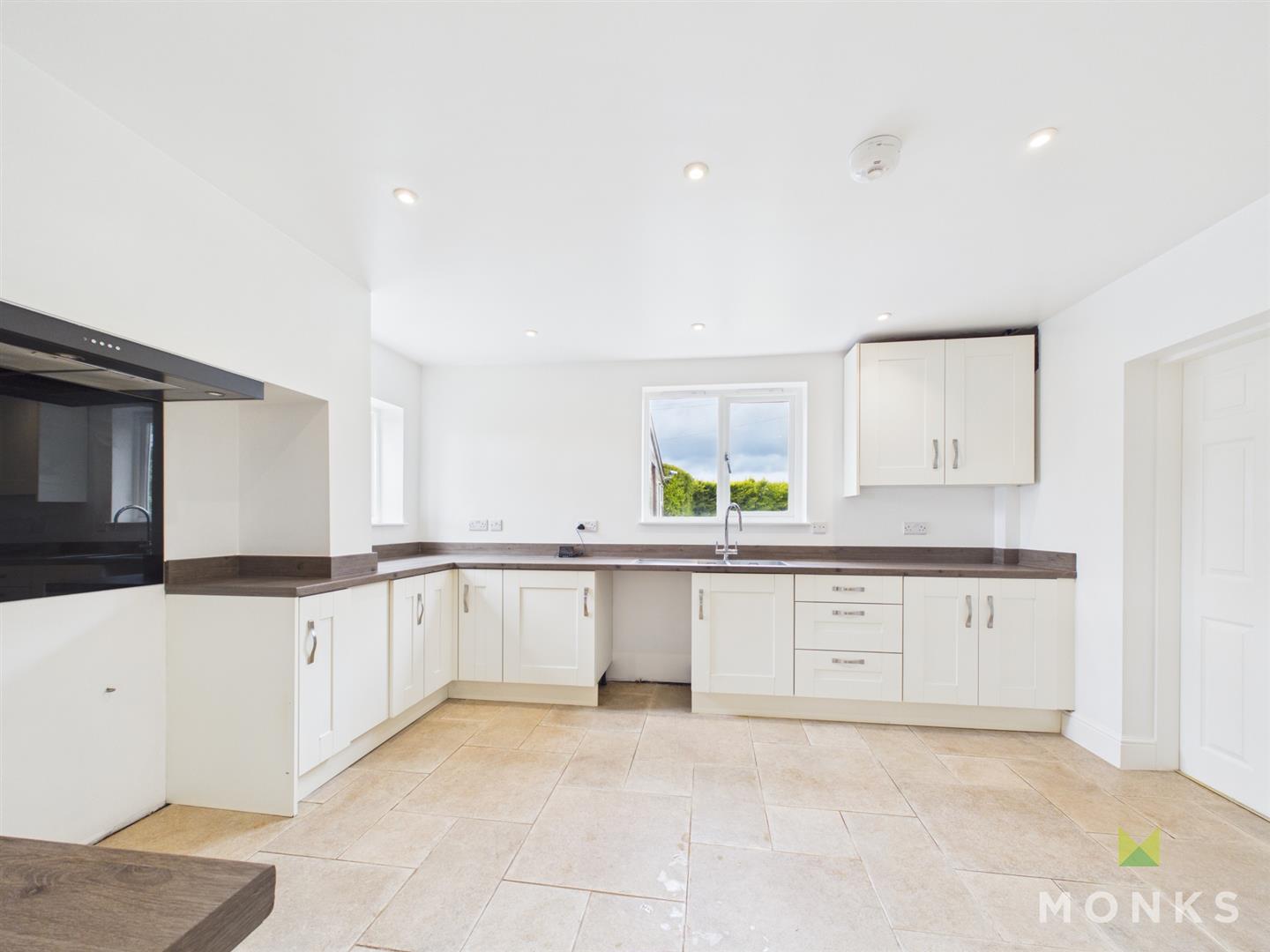 2 Ladymas Road, Shrewsbury, SY4 4AJ Let Agreed